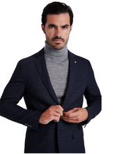 Slim fit wool stretch suit
